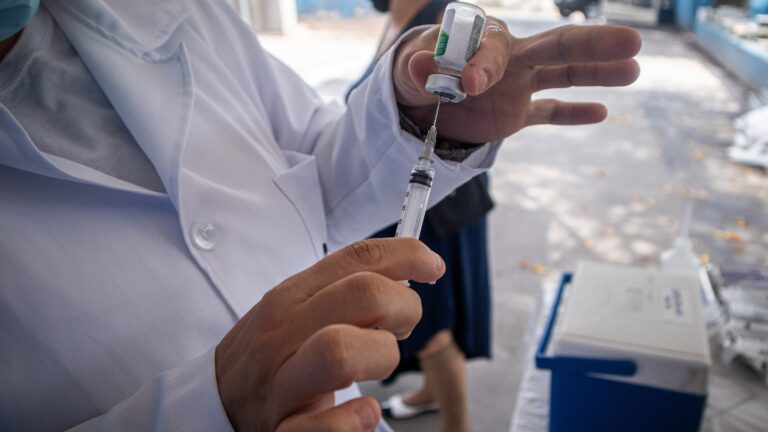 Taboão da Serra inicia vacinação contra a gripe para grupo prioritário 